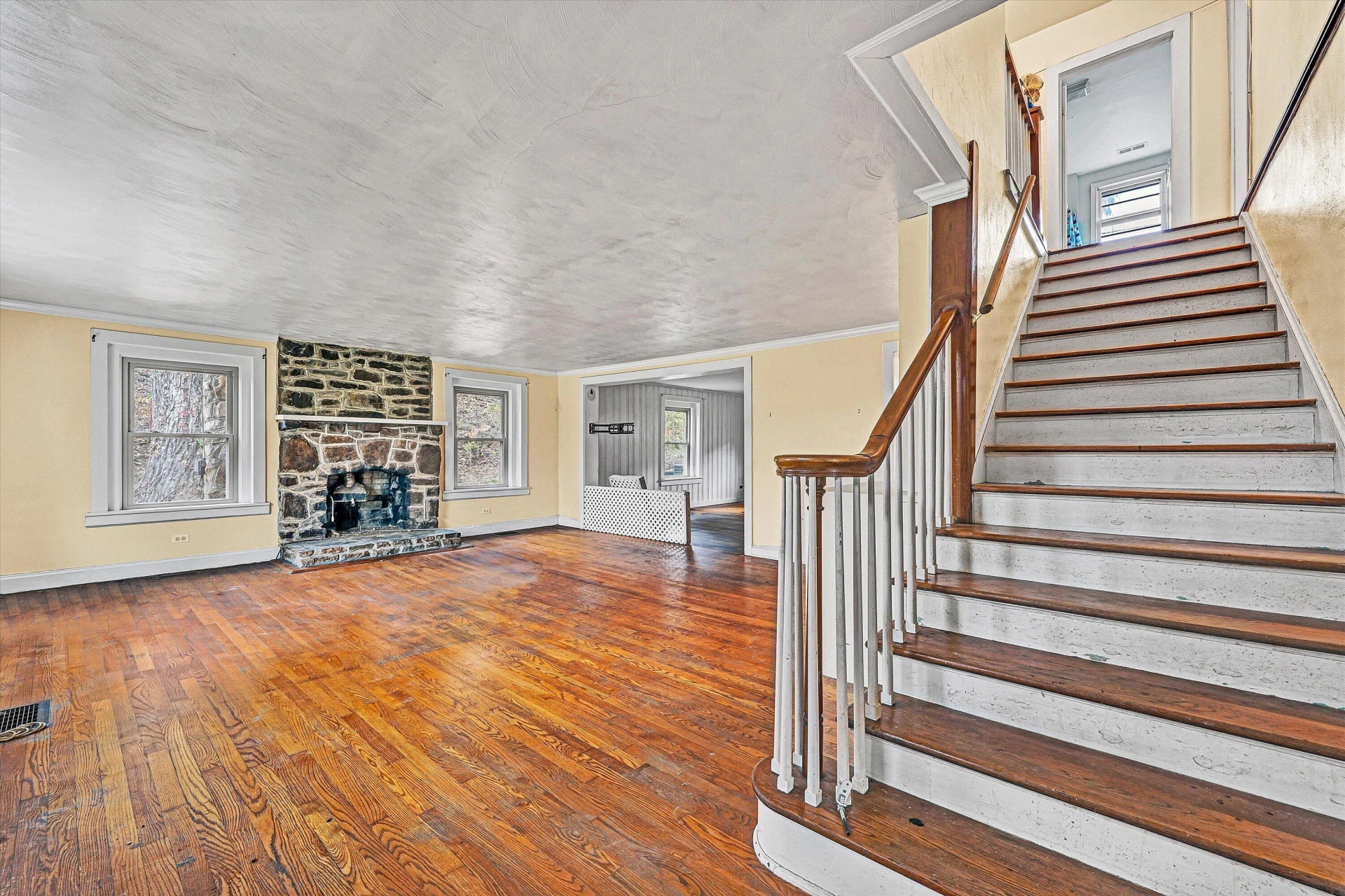 4714 Tobey RD - Photo 3