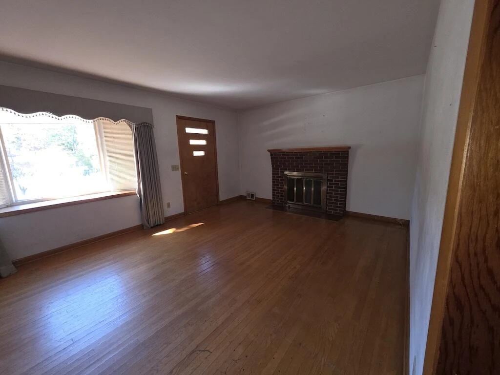 540 Bernard RD - Photo 11