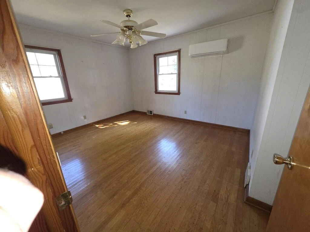 540 Bernard RD - Photo 15