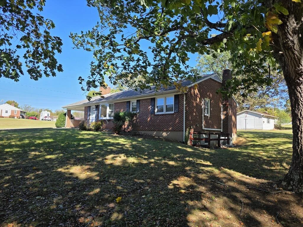 540 Bernard RD - Photo 21