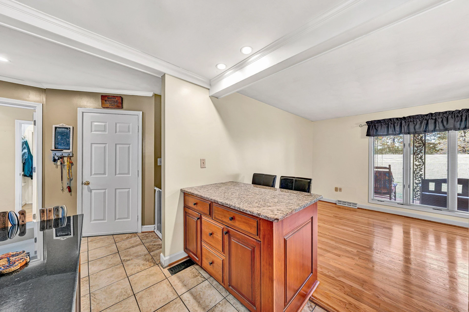 2228 Thomason LN - Photo 15
