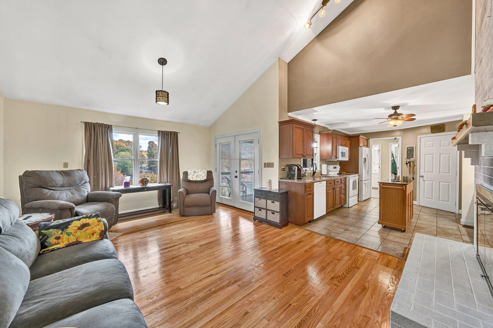 2228 Thomason LN - Photo 21