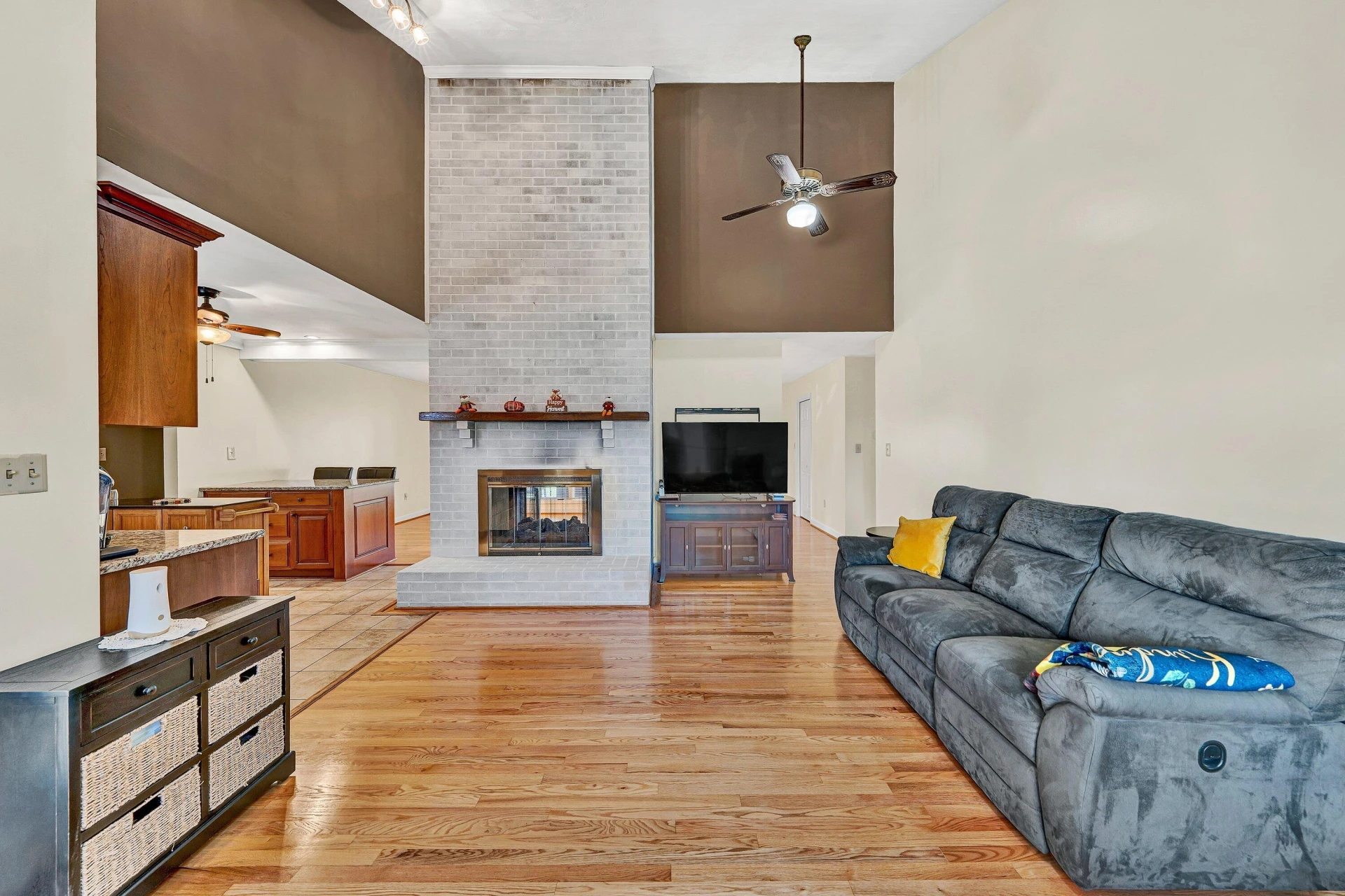 2228 Thomason LN - Photo 5