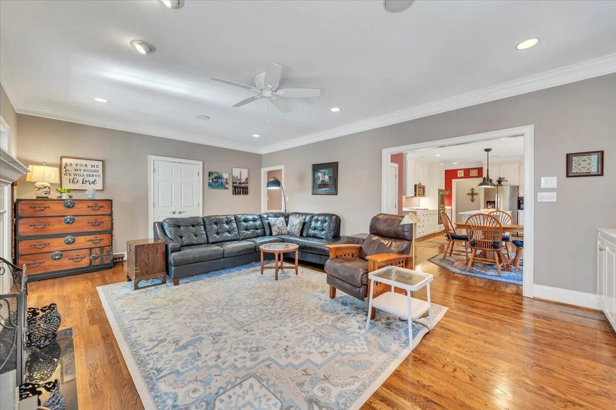 715 Rockland RD - Photo 30