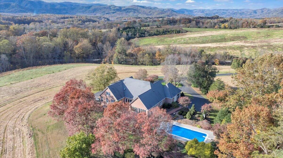 715 Rockland RD - Photo 7