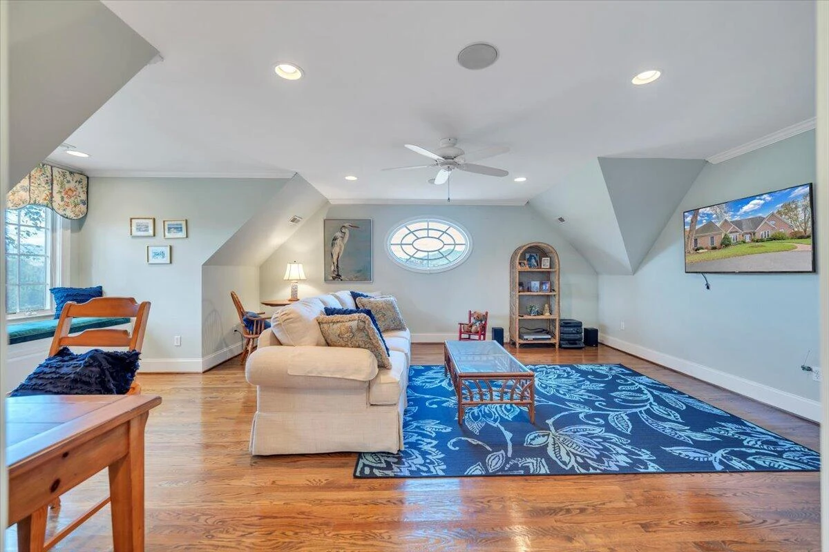 715 Rockland RD - Photo 54