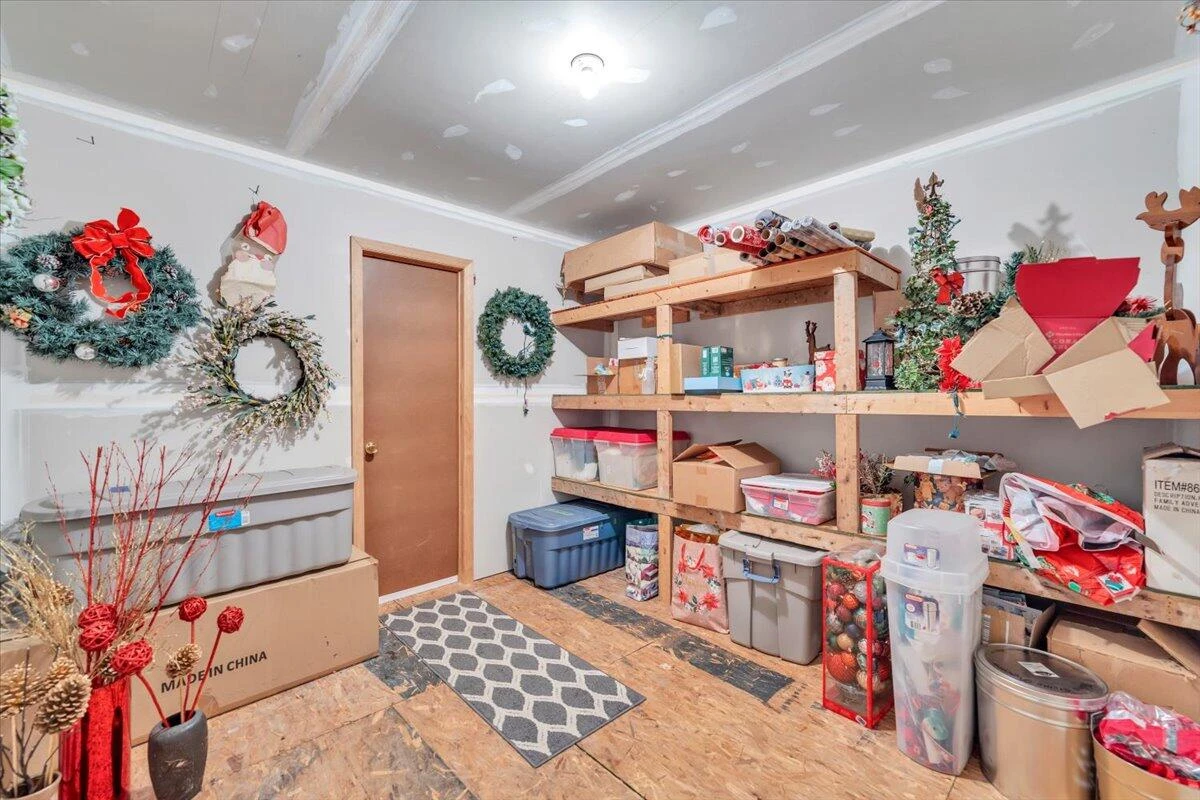 715 Rockland RD - Photo 60