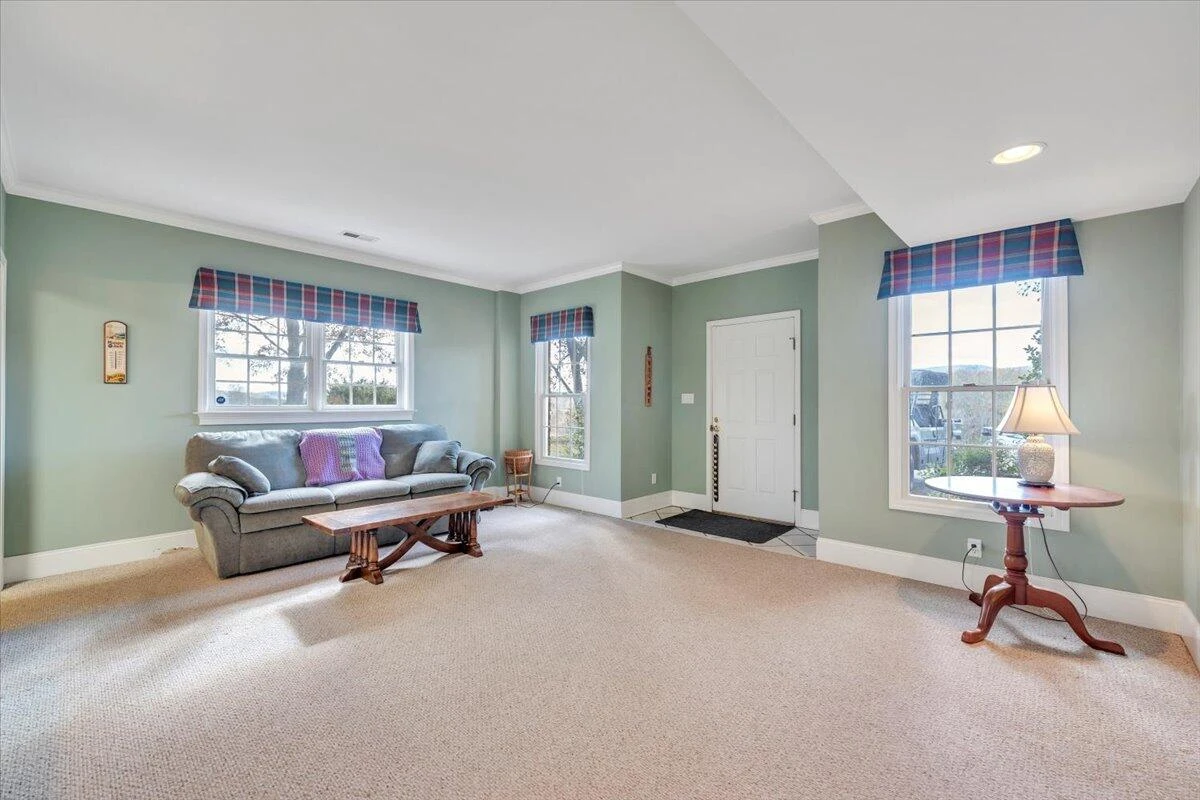 715 Rockland RD - Photo 65