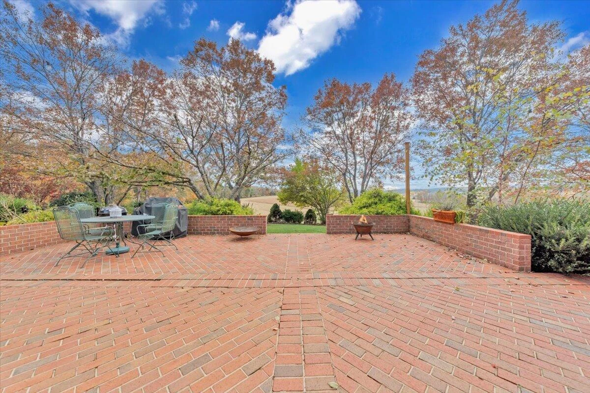 715 Rockland RD - Photo 82