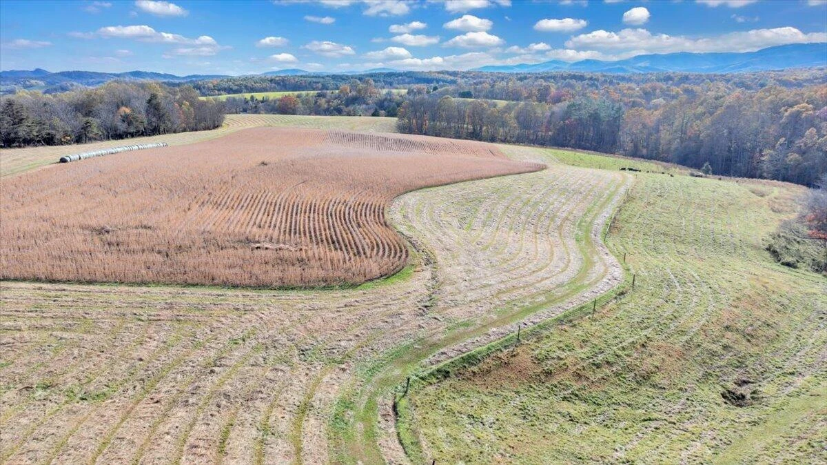 715 Rockland RD - Photo 96