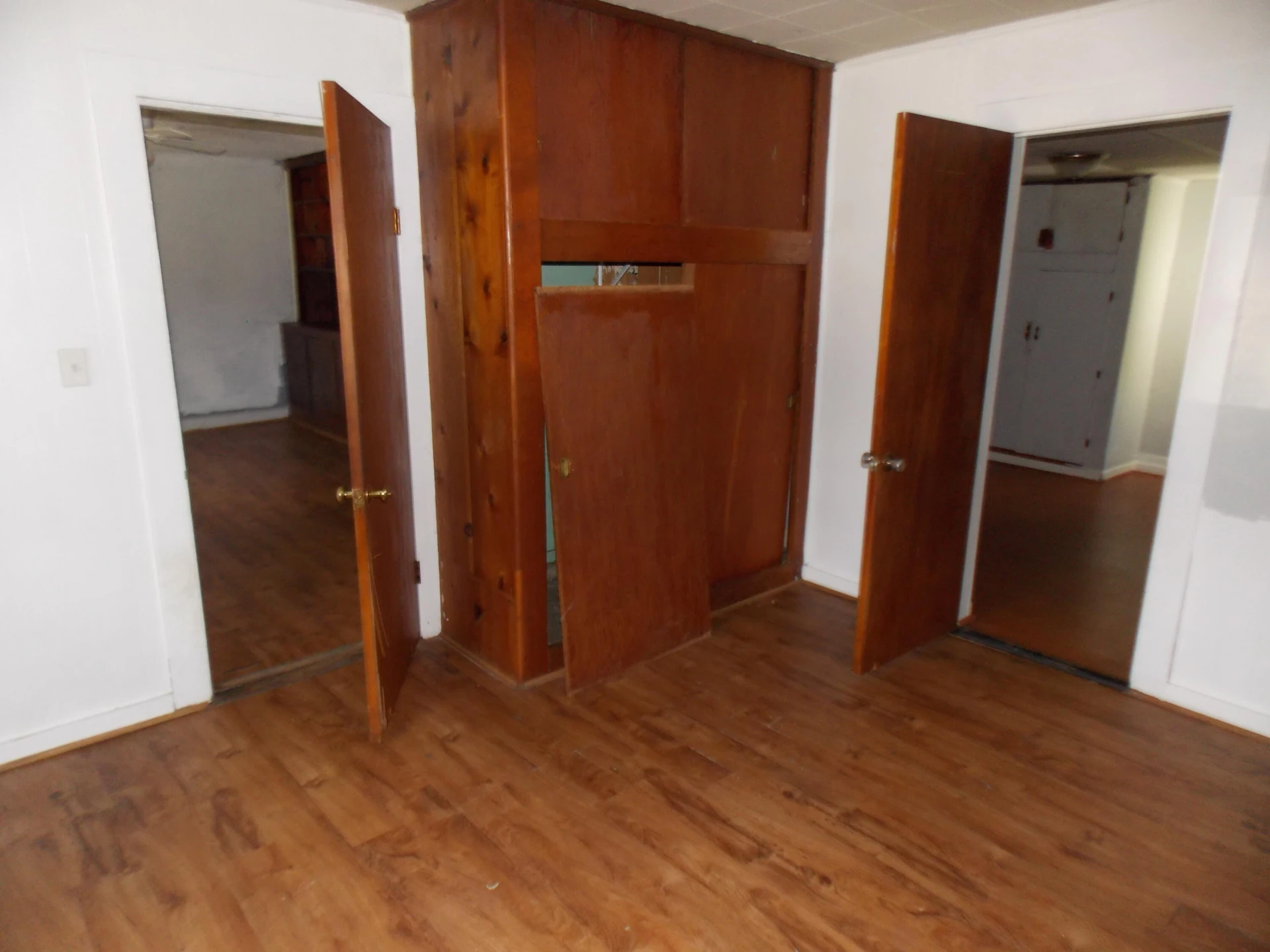 304 W Burwell ST - Photo 7