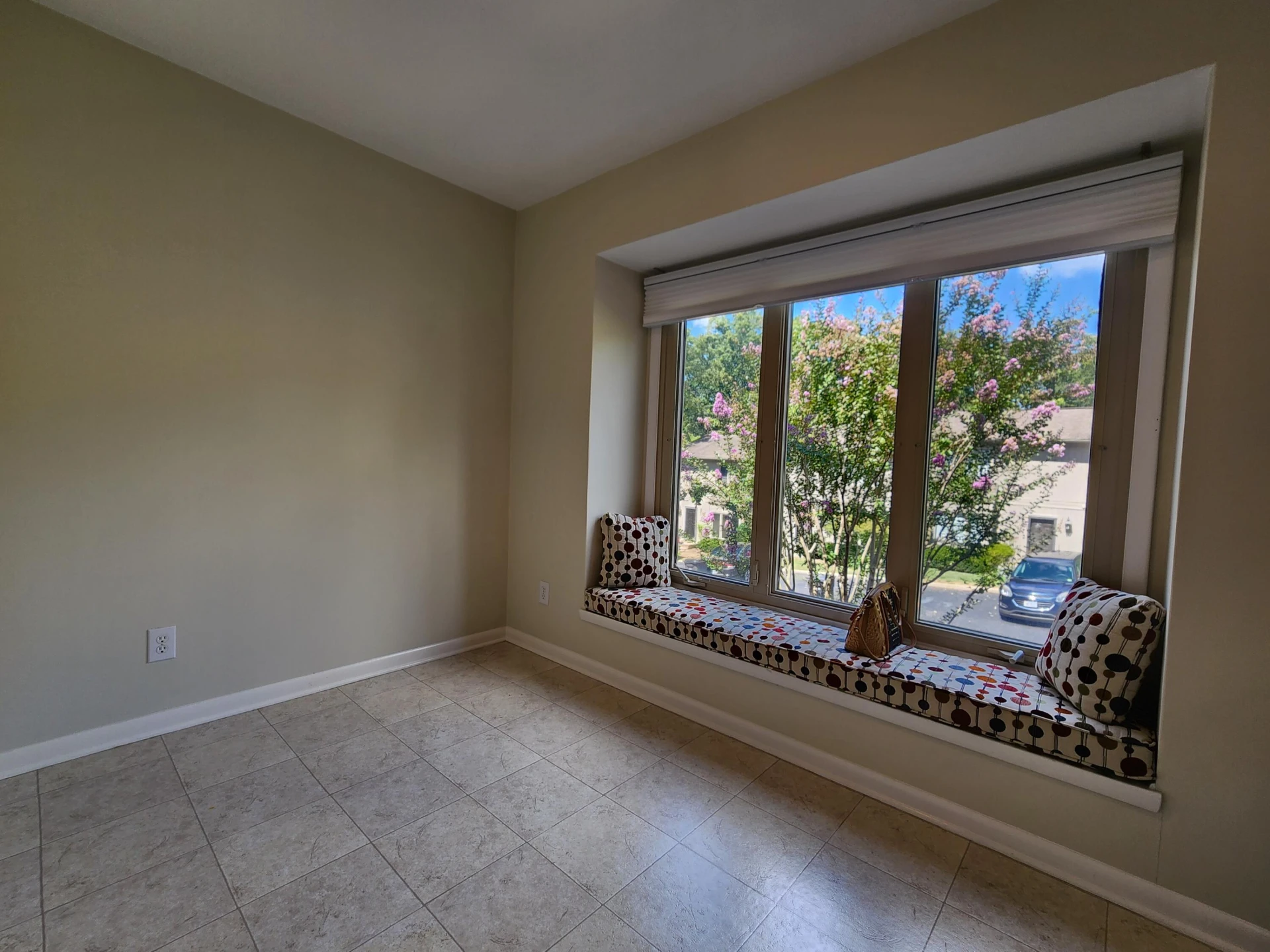 3556 Londonderry LN - Photo 13