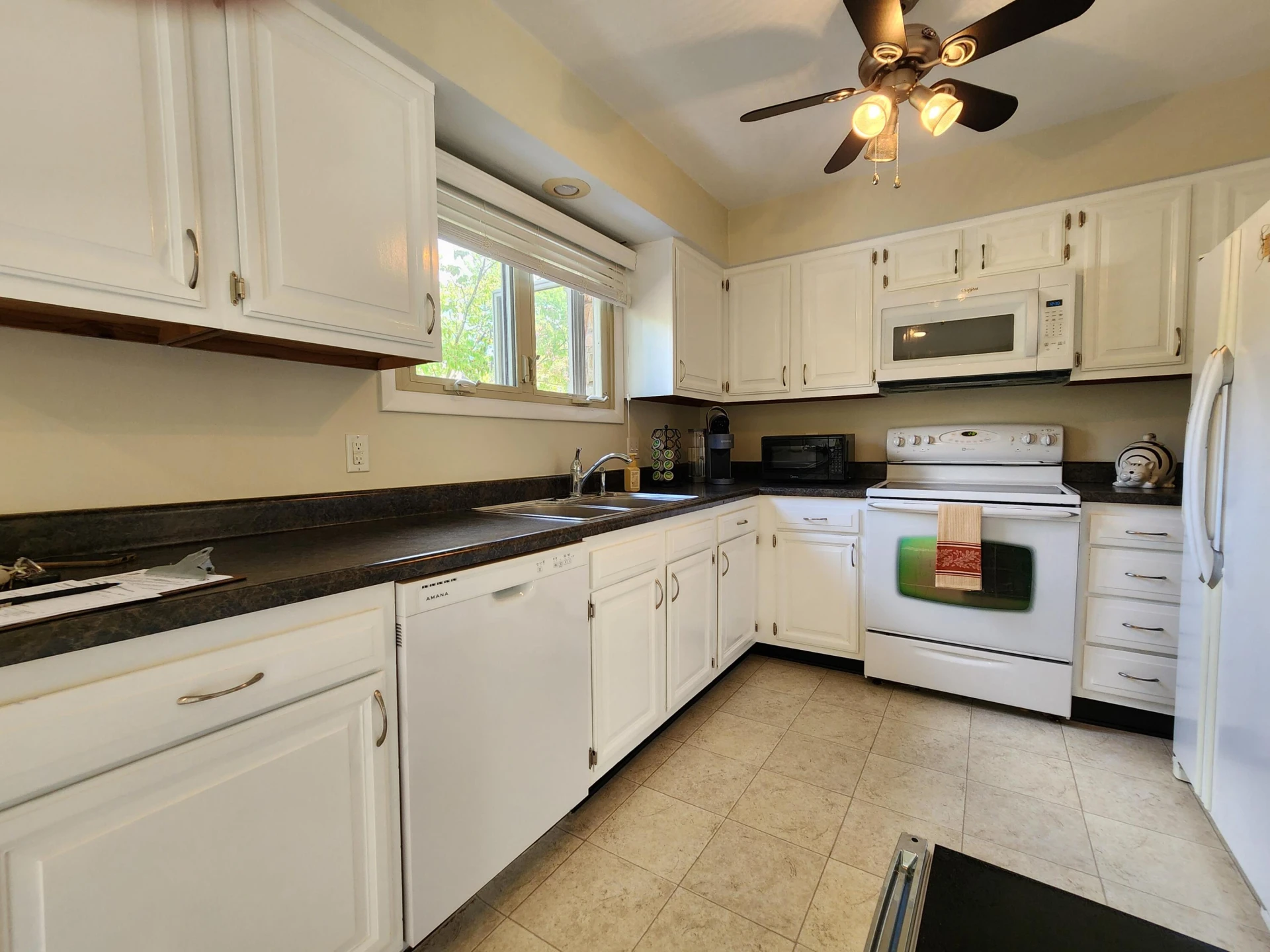 3556 Londonderry LN - Photo 14