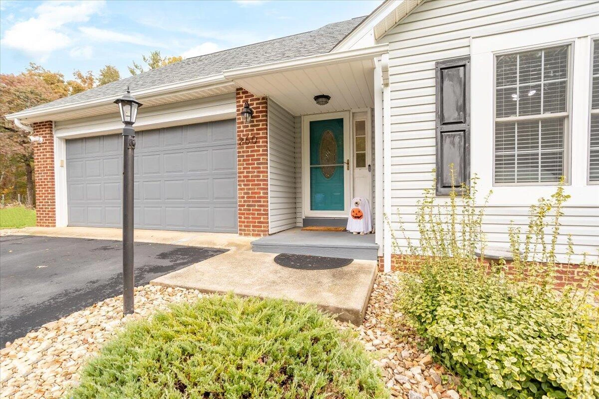 260 Leaning Oak RD - Photo 4