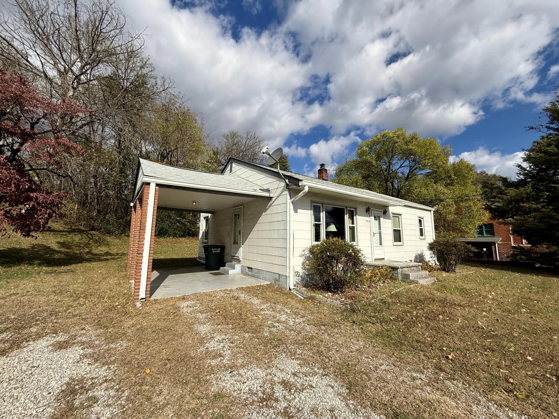 2213 W Main ST - Photo 2