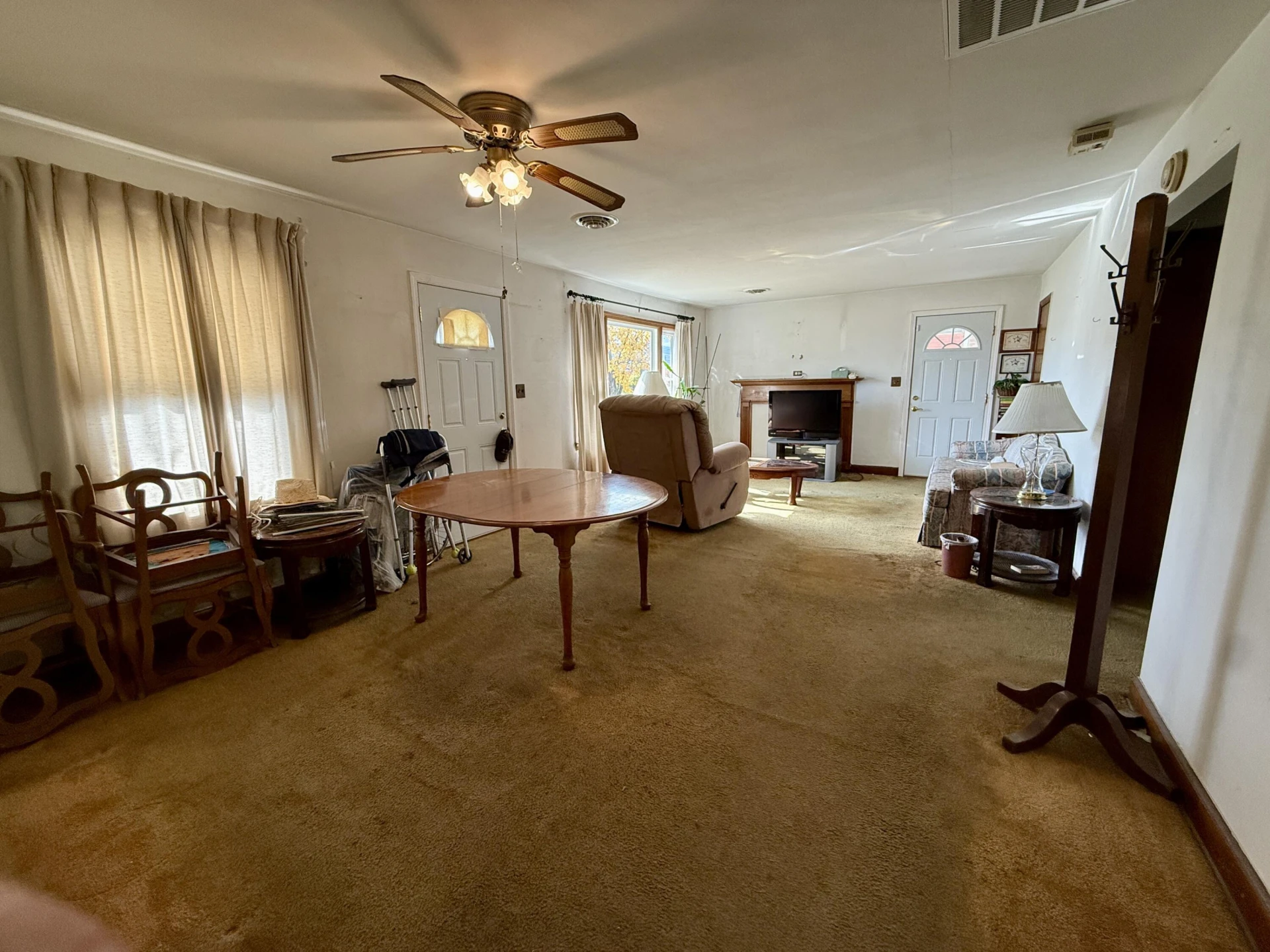 2213 W Main ST - Photo 5