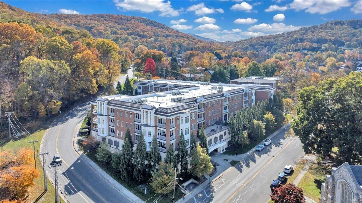 2125 Yellow Mountain RD SE #107 - Photo 46