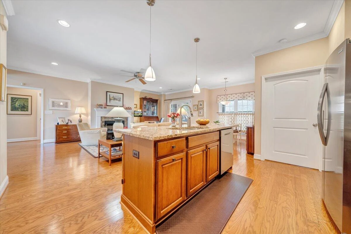 421 DEER RUN CIR - Photo 14