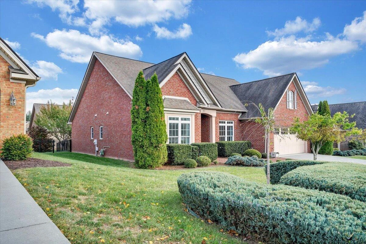 421 DEER RUN CIR - Photo 37