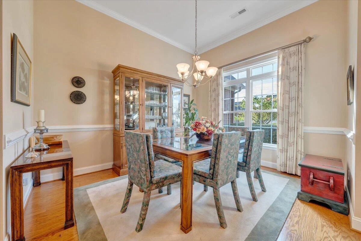 421 DEER RUN CIR - Photo 4