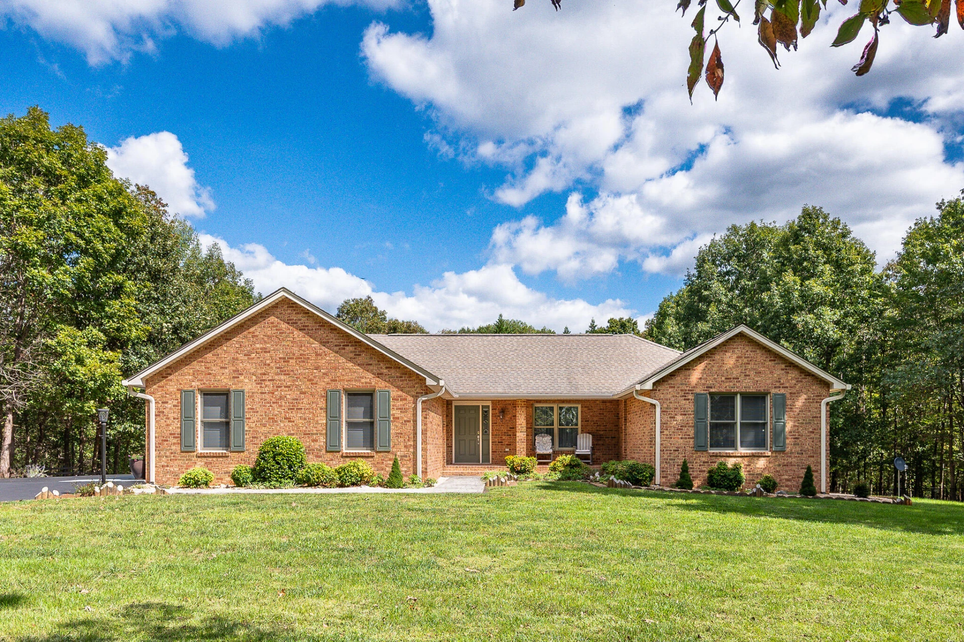2120 Five Forks RD