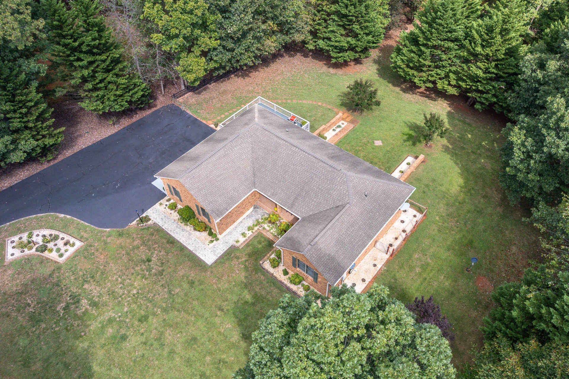 2120 Five Forks RD - Photo 5
