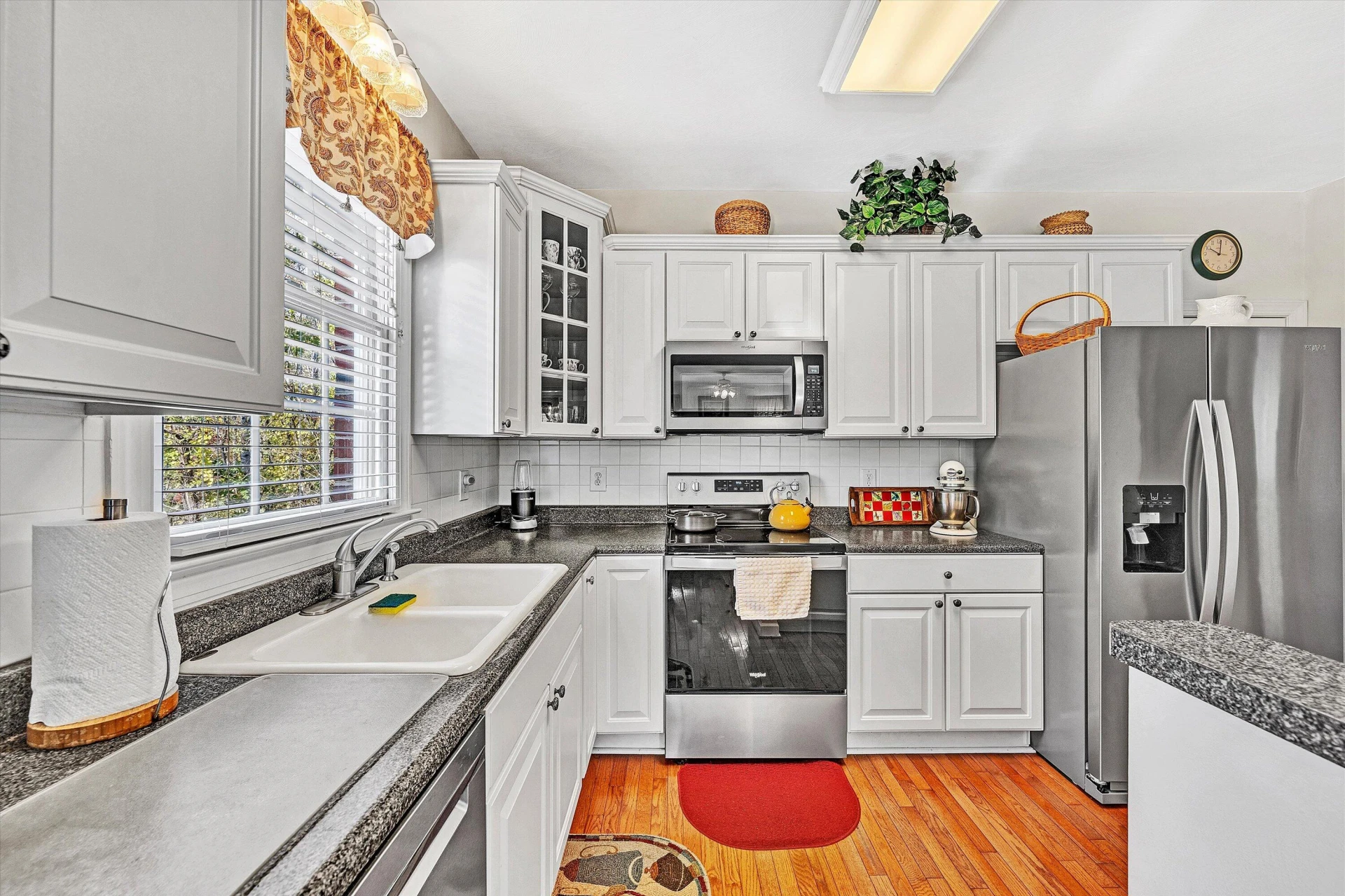 7532 Autumn Park DR - Photo 19
