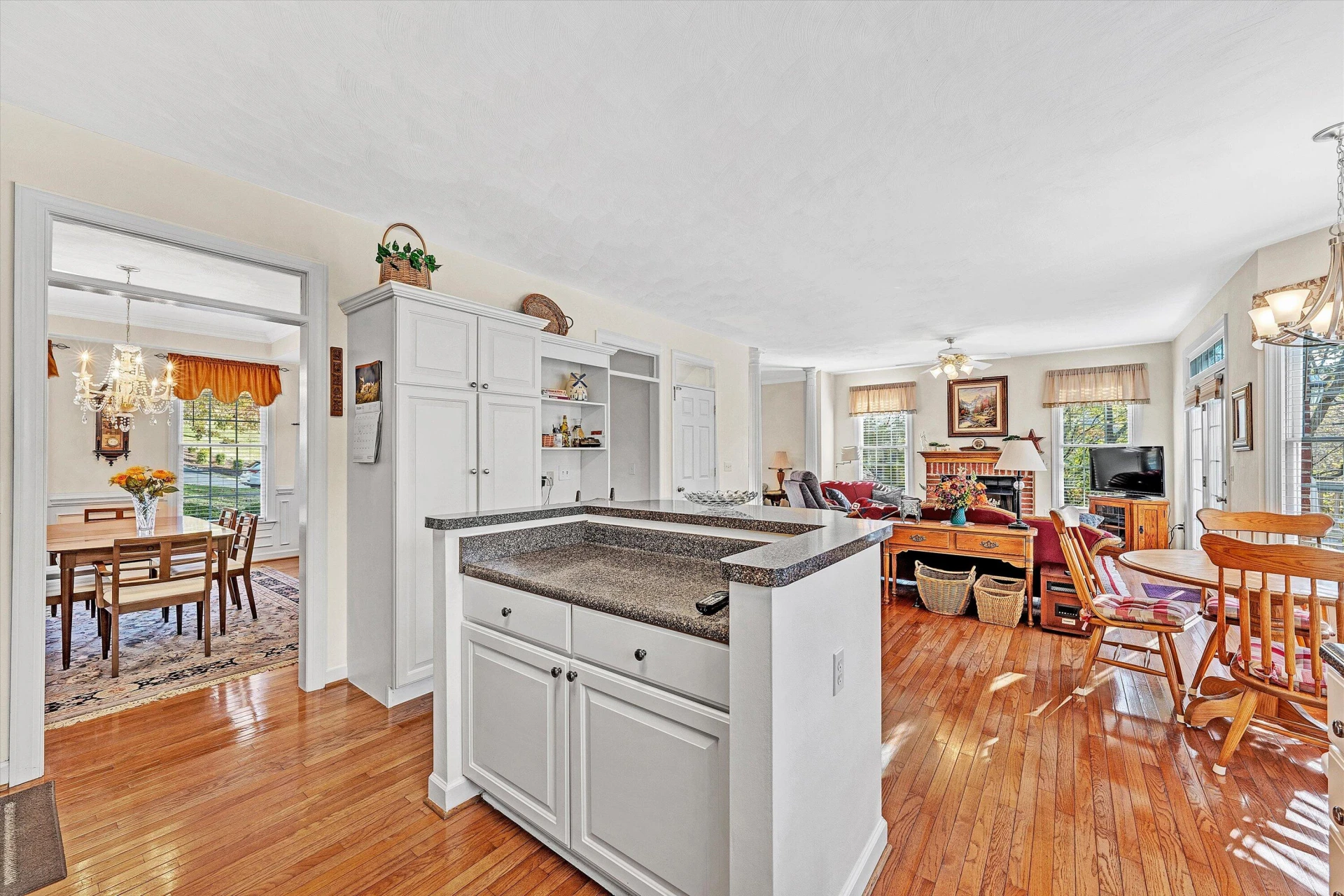 7532 Autumn Park DR - Photo 22