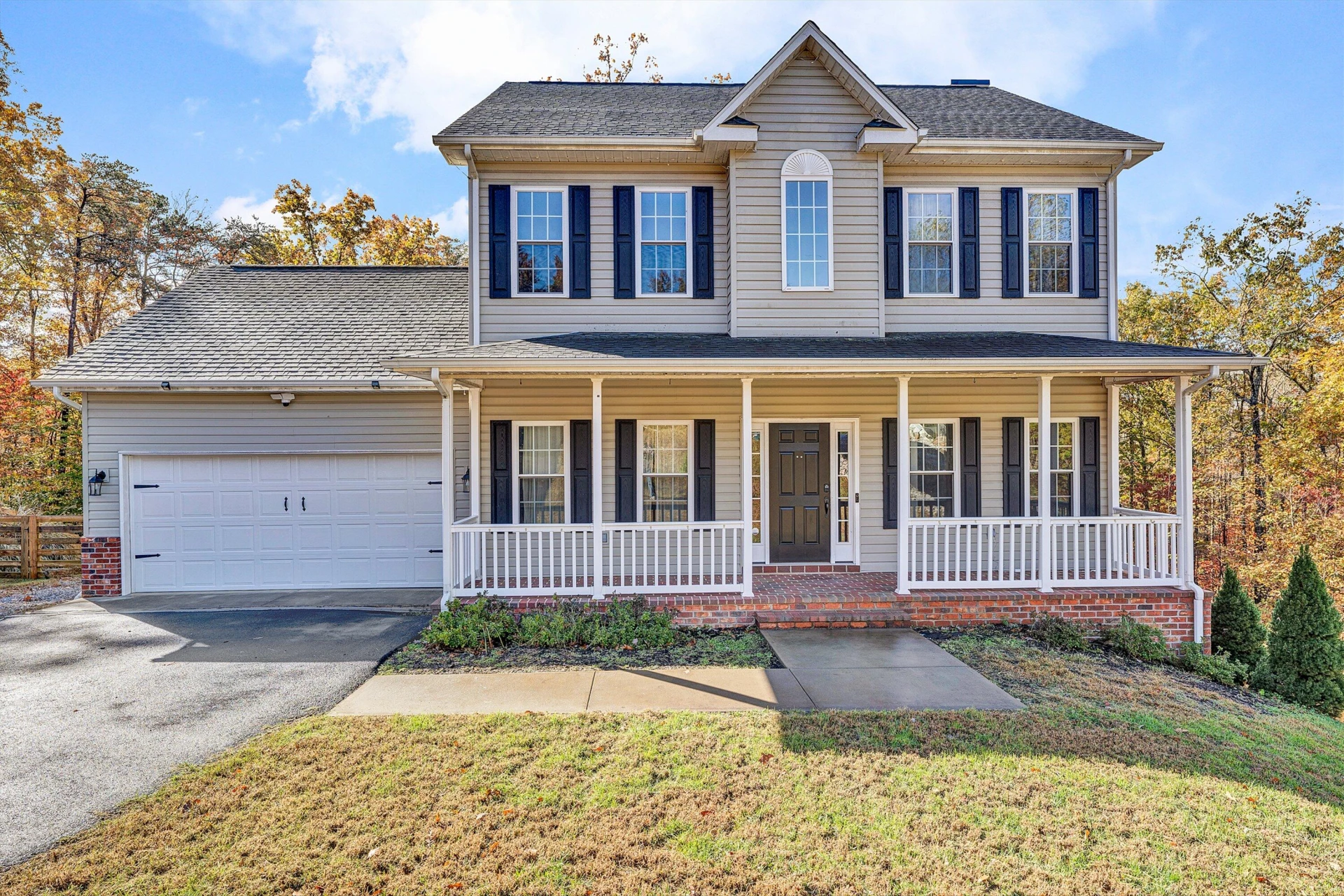 1404 Commonwealth DR