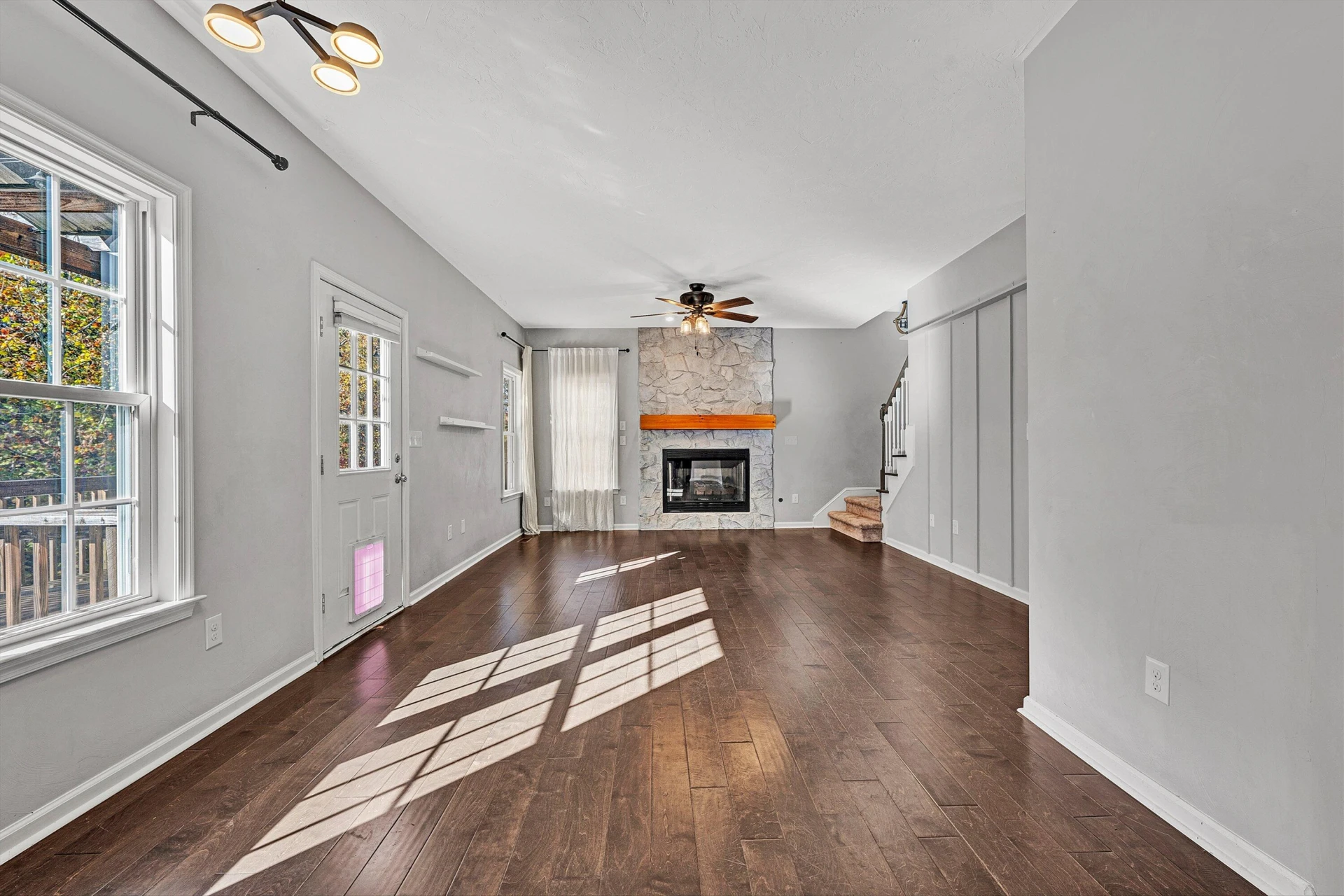 1404 Commonwealth DR - Photo 17