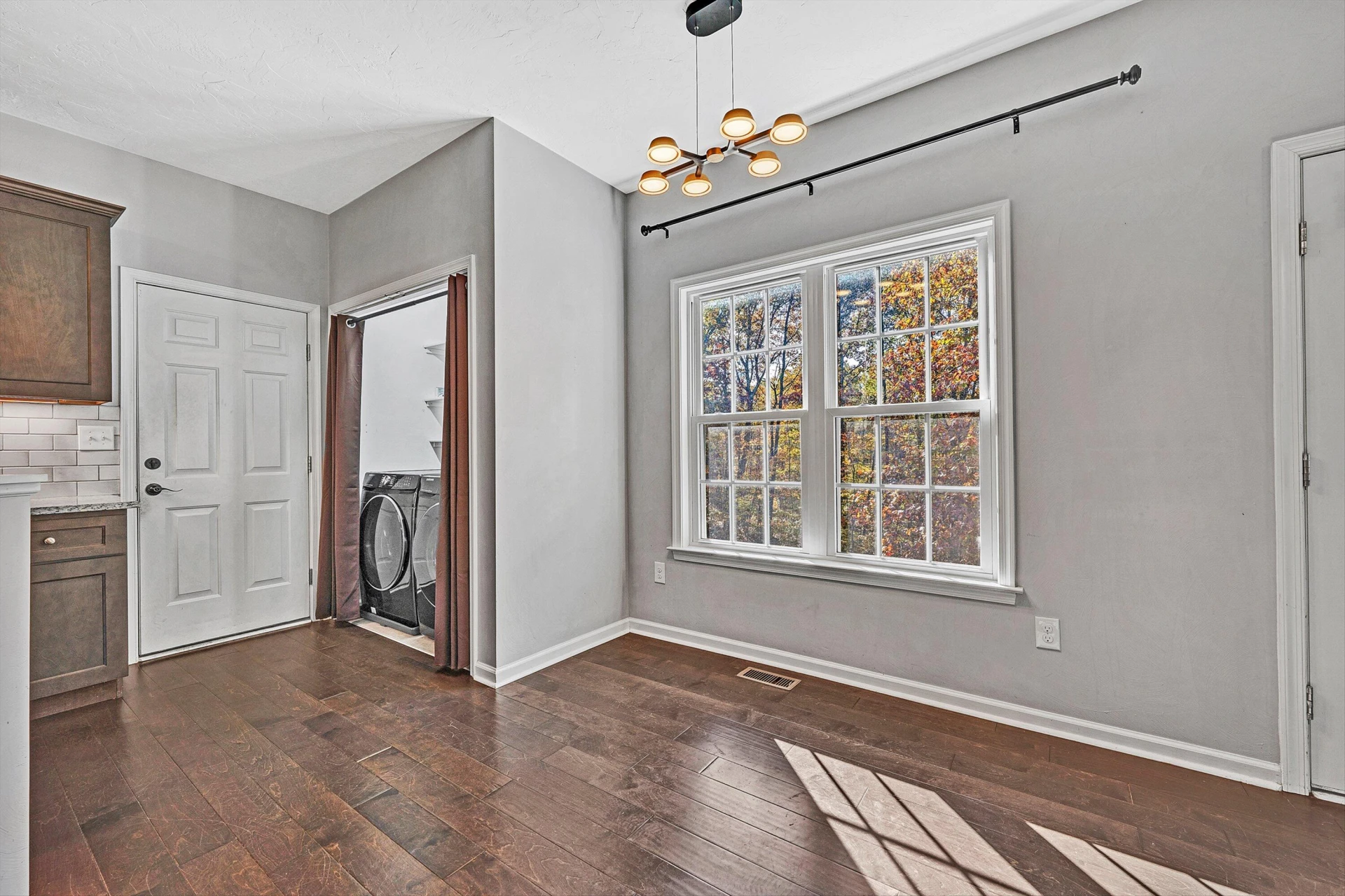 1404 Commonwealth DR - Photo 18