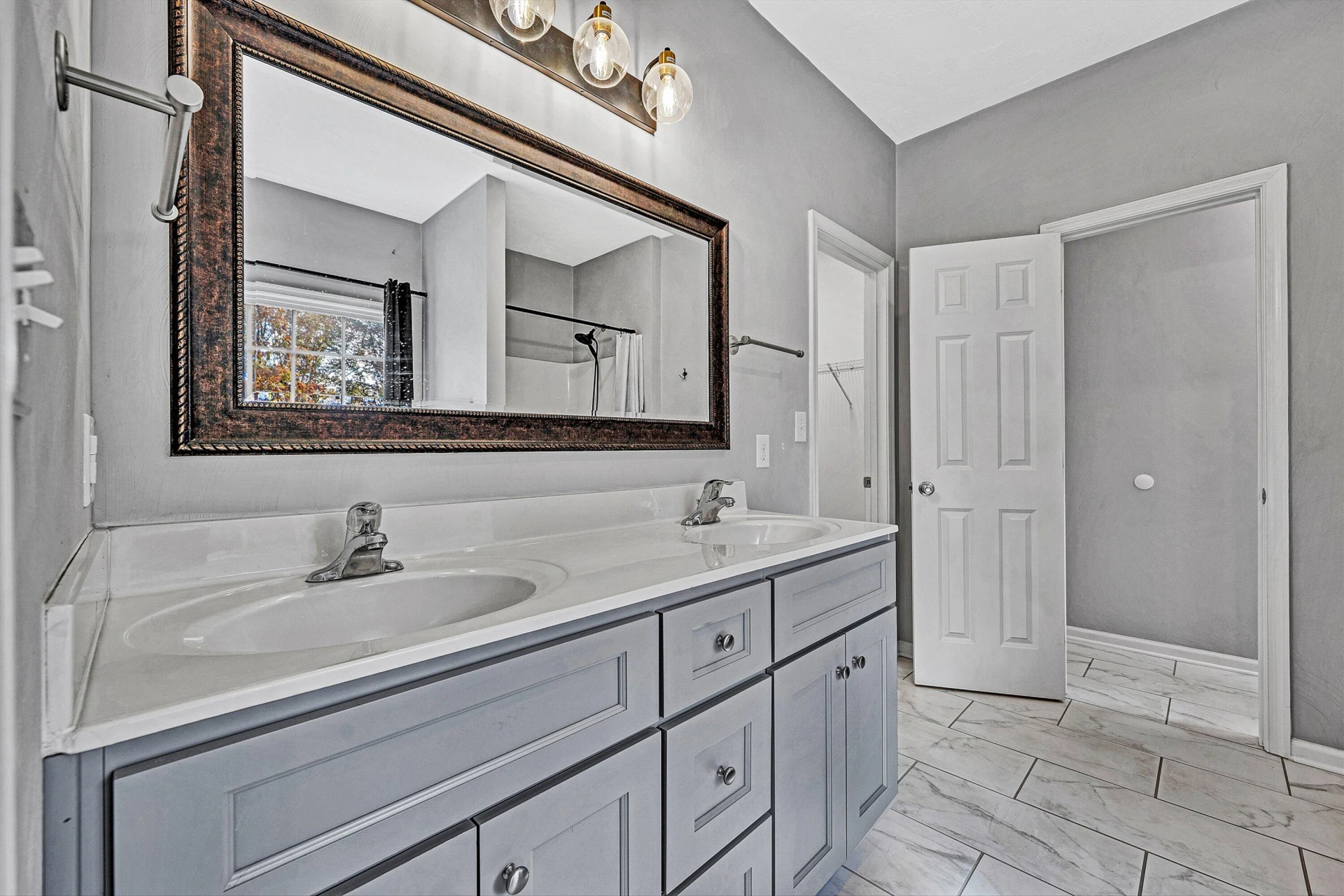 1404 Commonwealth DR - Photo 32