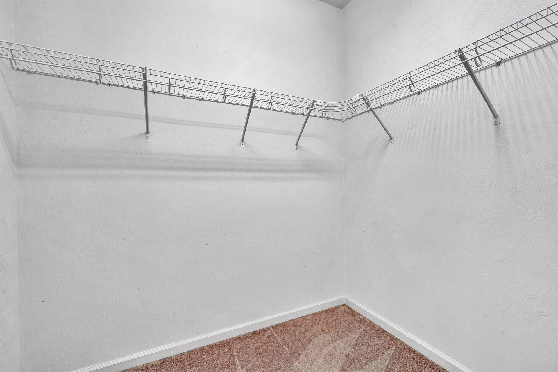 1404 Commonwealth DR - Photo 36