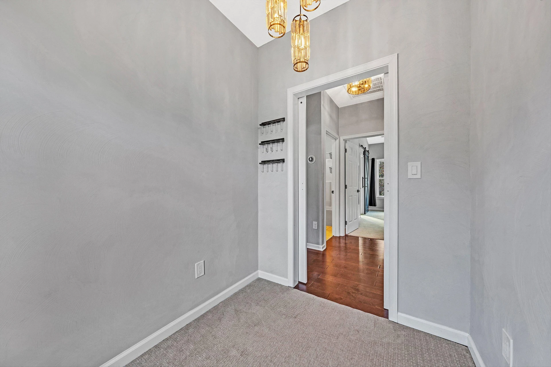 1404 Commonwealth DR - Photo 41