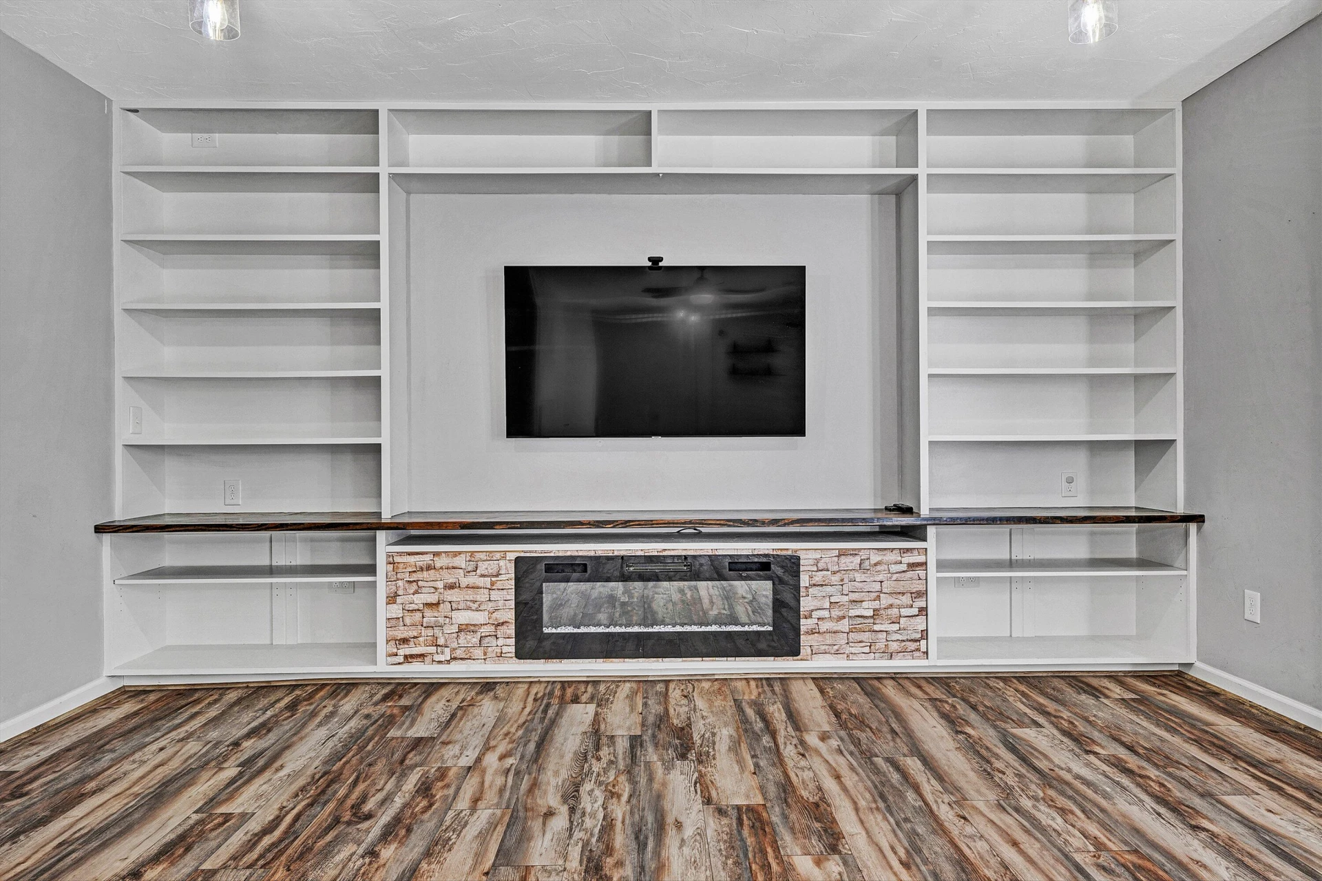 1404 Commonwealth DR - Photo 49