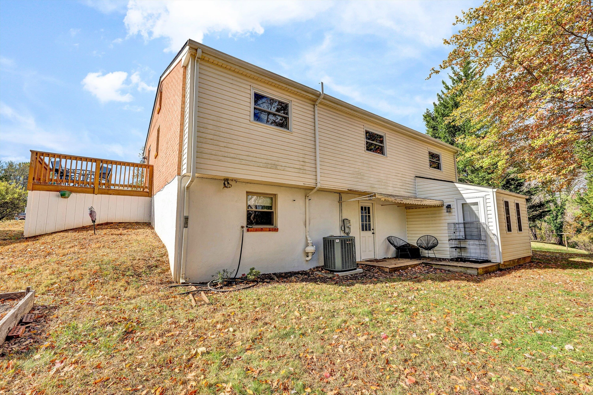 143 LENOX CIR - Photo 36