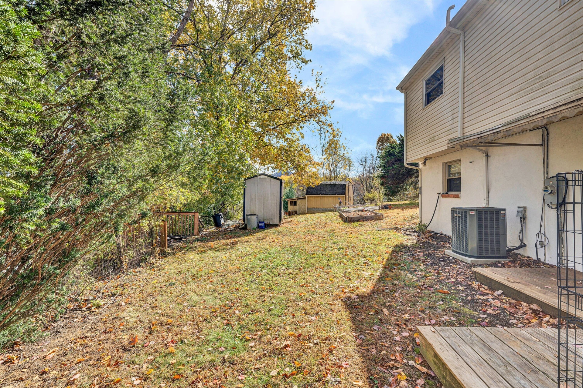 143 LENOX CIR - Photo 44