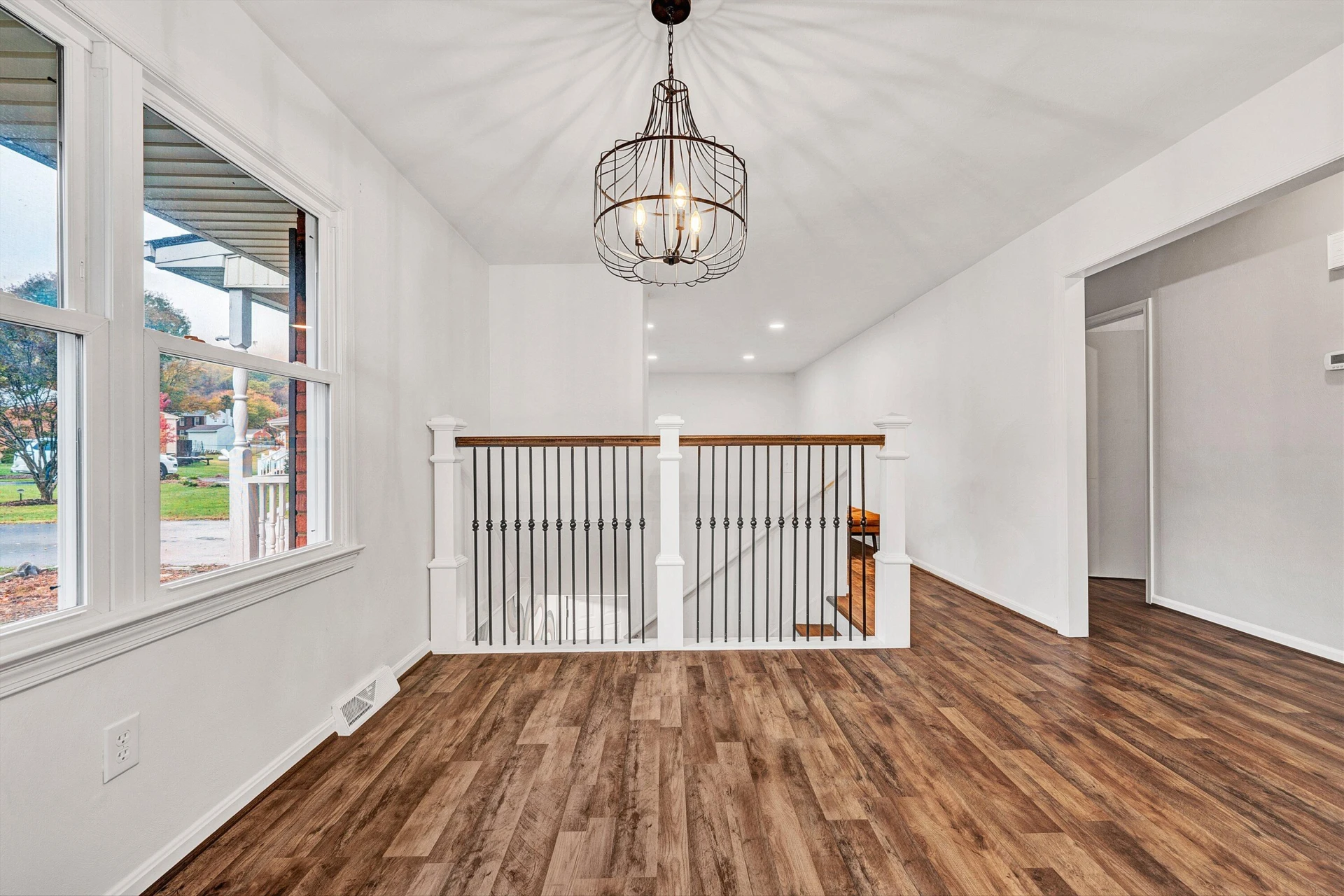 143 LENOX CIR - Photo 11