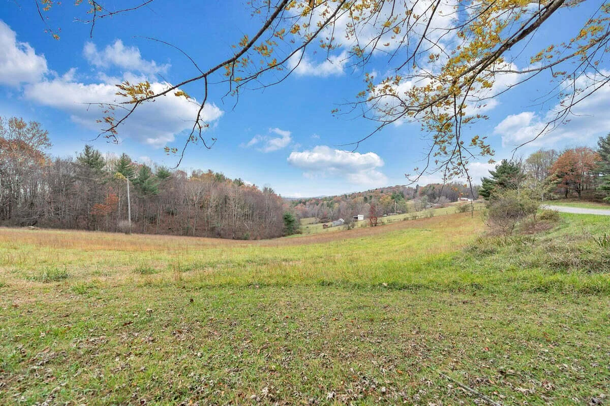 446 Macks Mountain RD NW - Photo 2