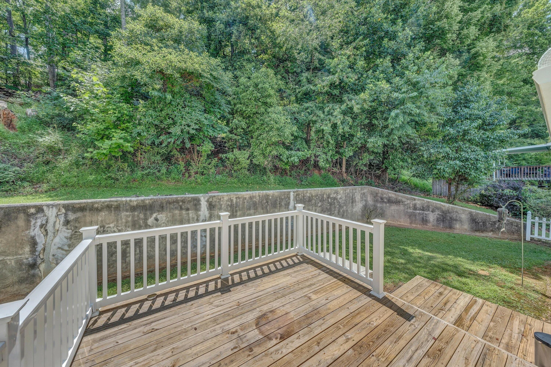 112 UPLAND DR - Photo 23