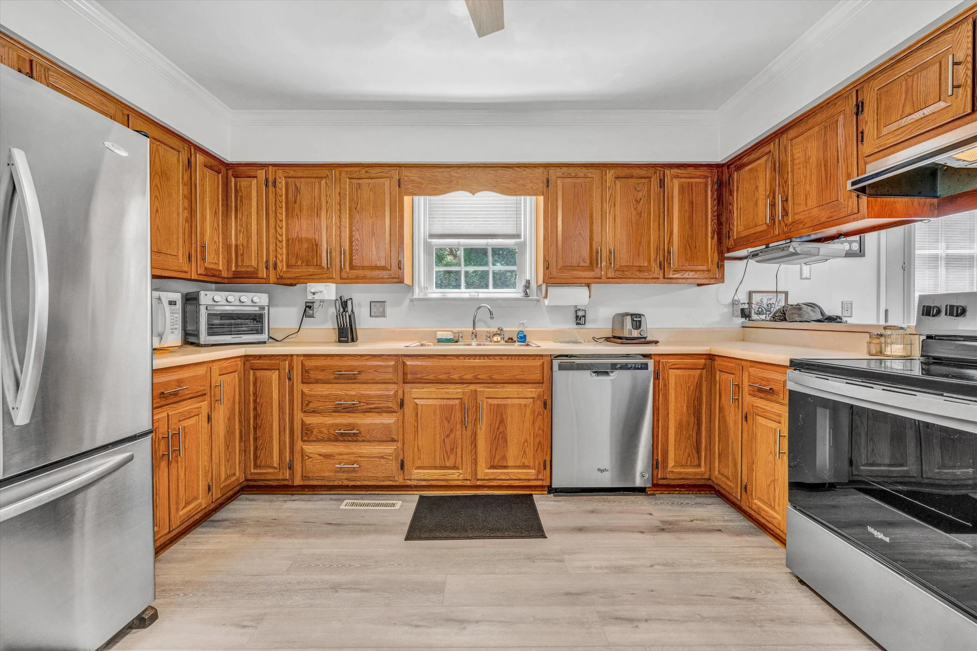 112 UPLAND DR - Photo 8