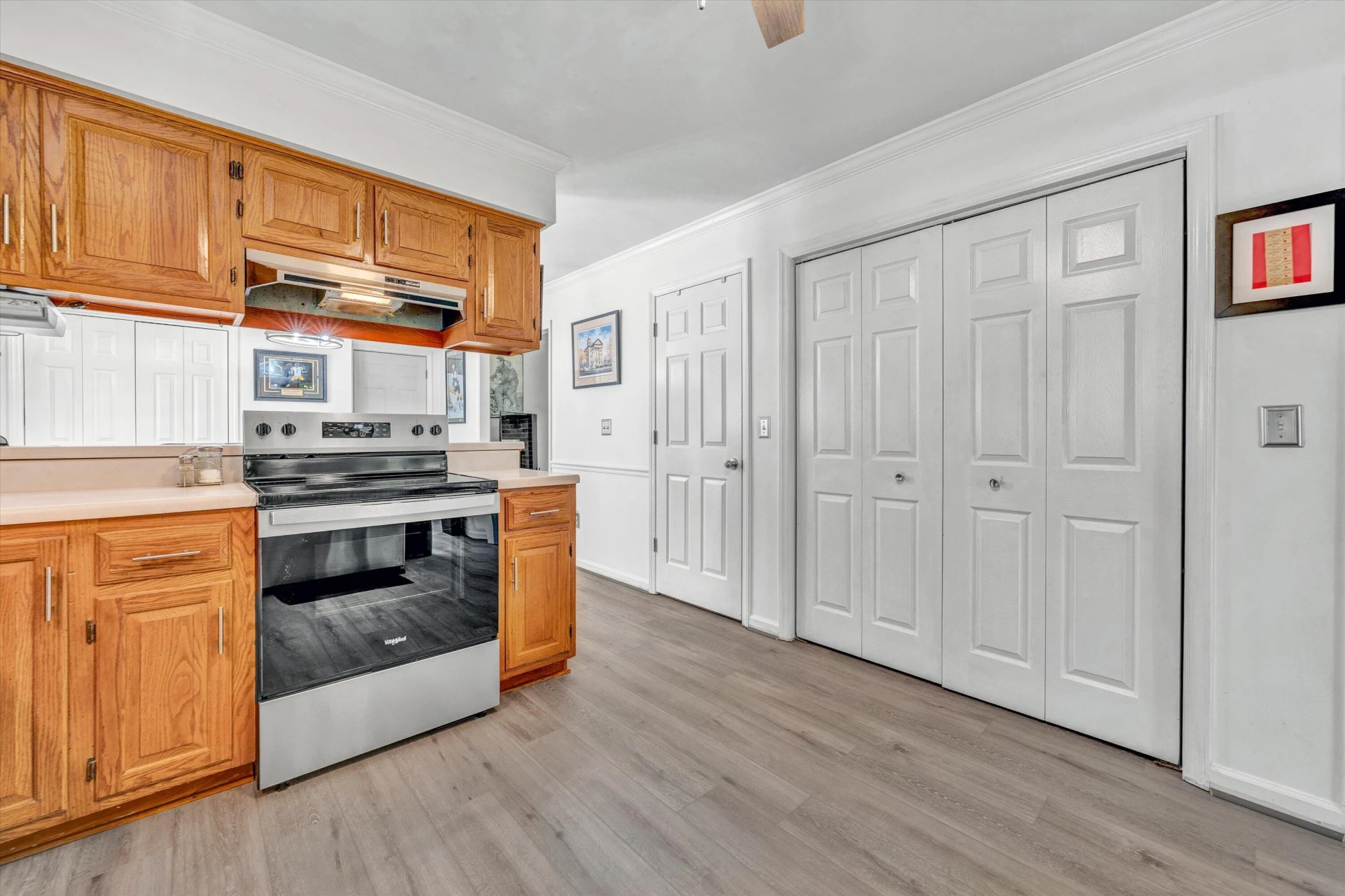 112 UPLAND DR - Photo 9