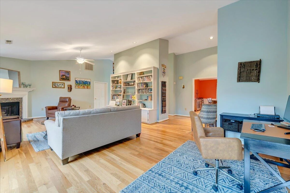 2231 Broadway AVE SW #C - Photo 11
