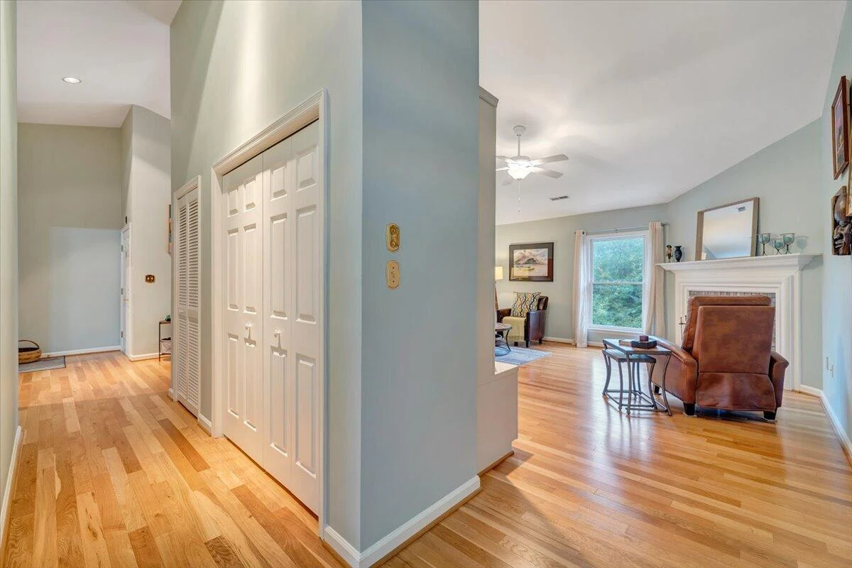 2231 Broadway AVE SW #C - Photo 12