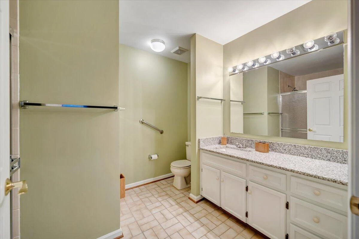 2231 Broadway AVE SW #C - Photo 27