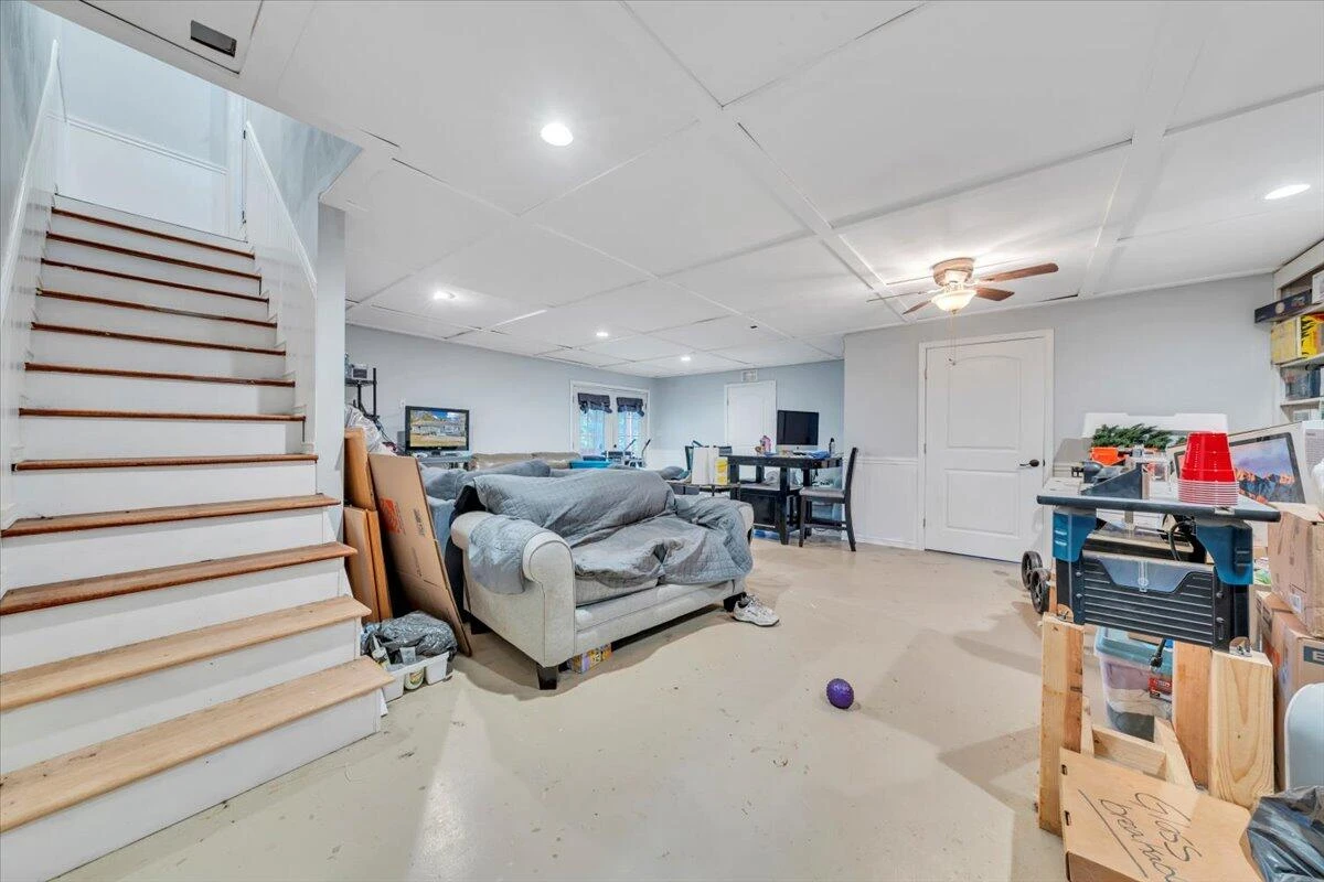 3234 Woodview RD - Photo 23