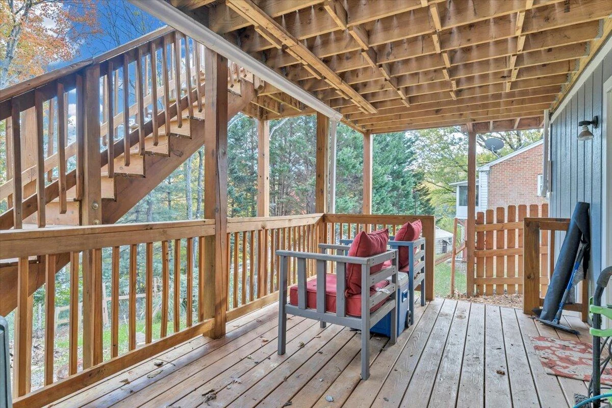3234 Woodview RD - Photo 38