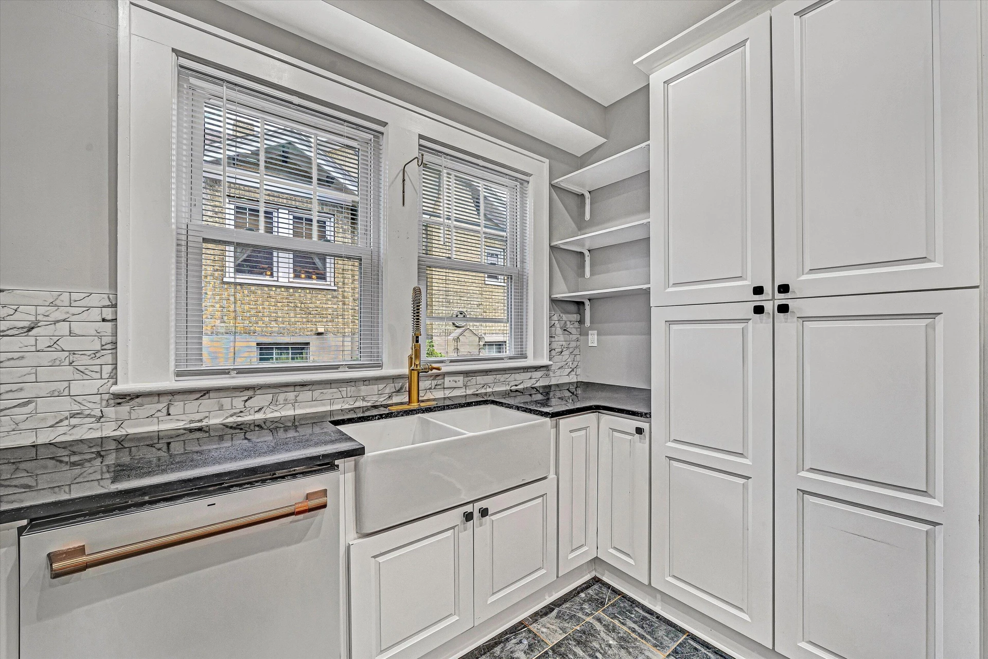 1725 Arlington RD SW - Photo 14