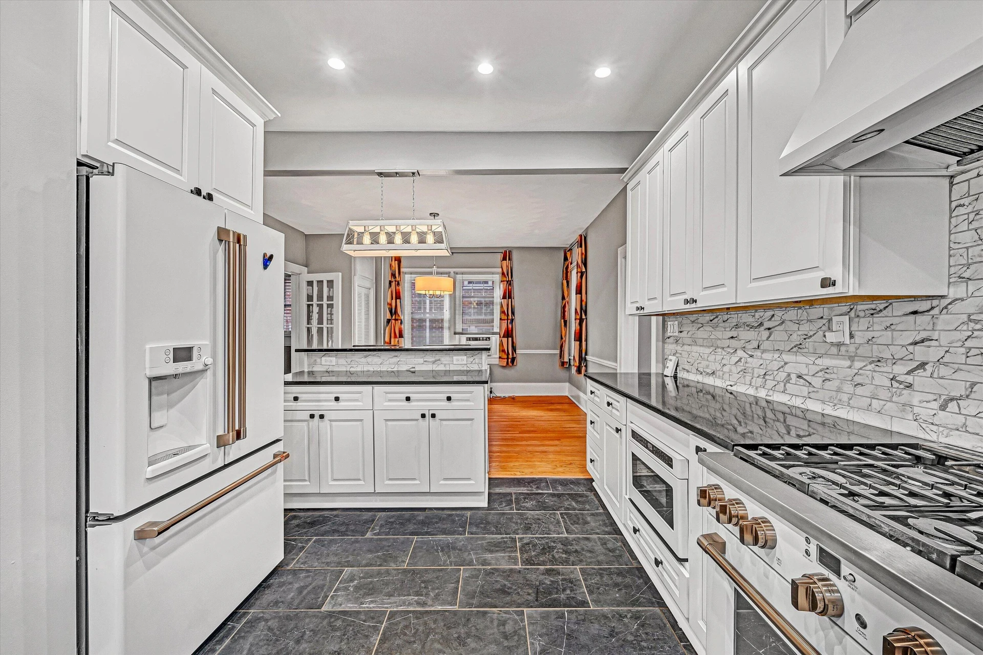 1725 Arlington RD SW - Photo 15