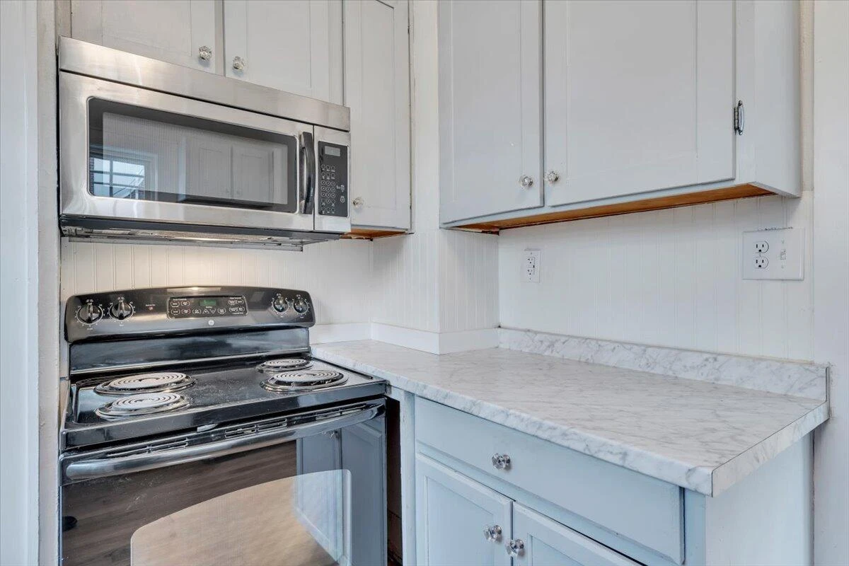 1043 Easton RD - Photo 18